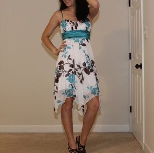 **closet closing! Make an offer now!**